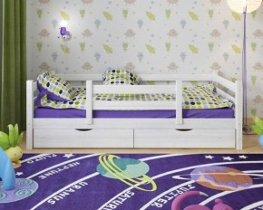 Детская кровать из массива березы Соня-5 (Белый/Лак) в Кировграде - kirovgrad.mebel-74.com | фото